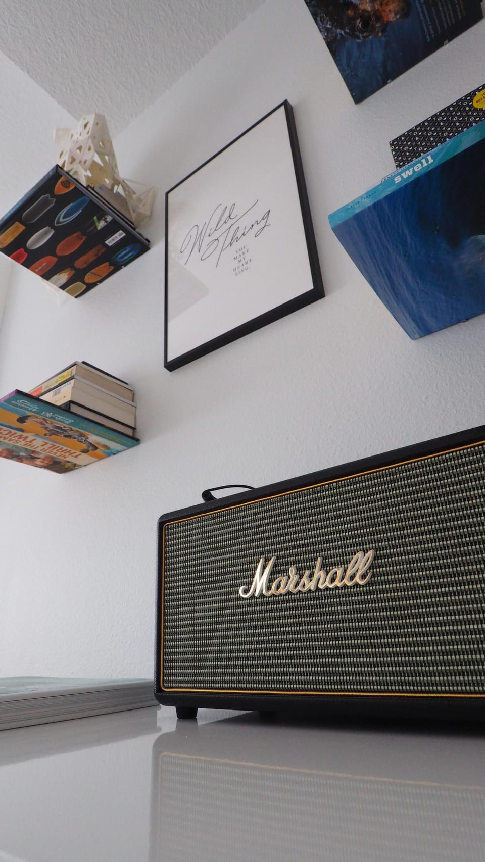 The bluetooth speaker plays your favorite tunes right from your smartphone.