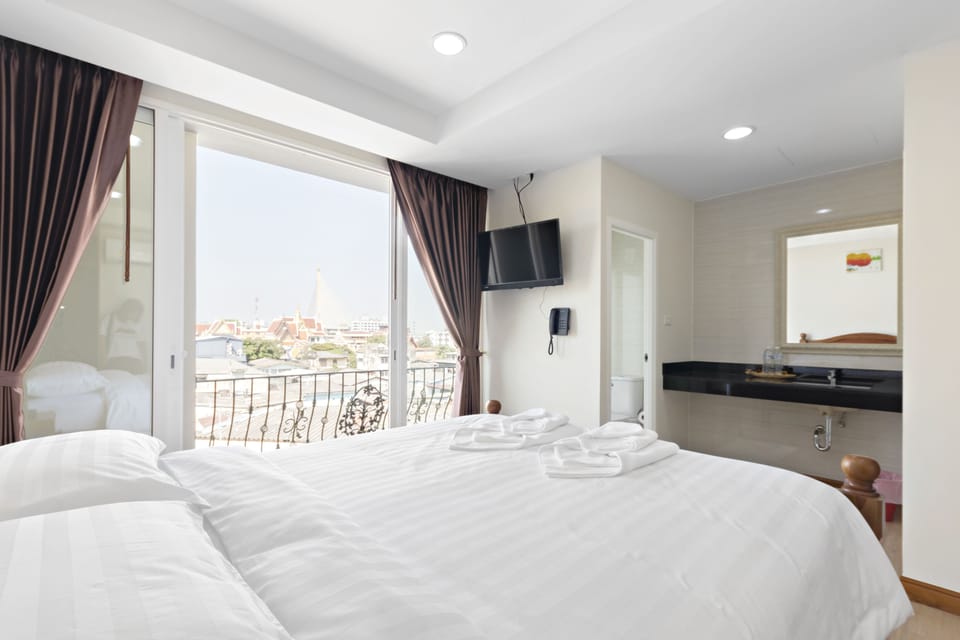 Deluxe Double Bed | Blackout drapes, soundproofing, free WiFi