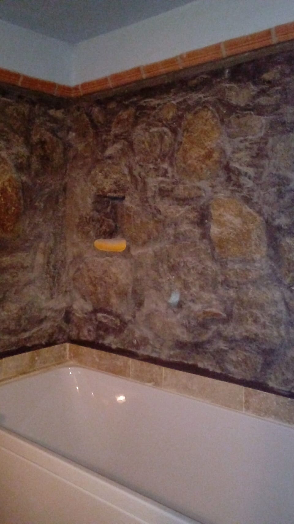 Bathroom 2_bathtub built on the rocks