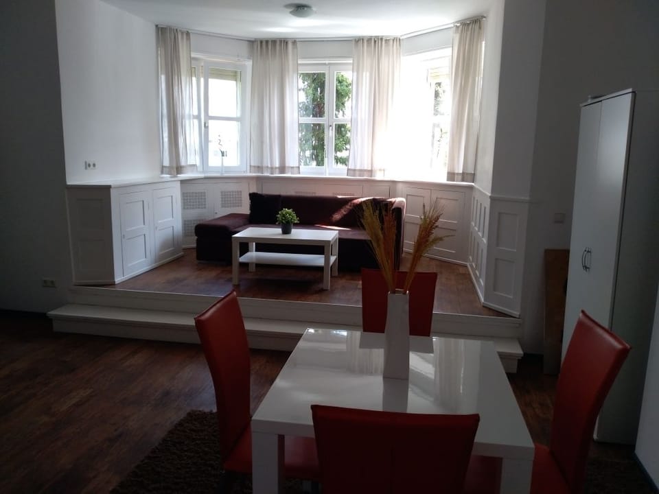 Comfort Apartment, 3 Bedrooms, Non Smoking, Garden View (+ Living Room) | Garden view