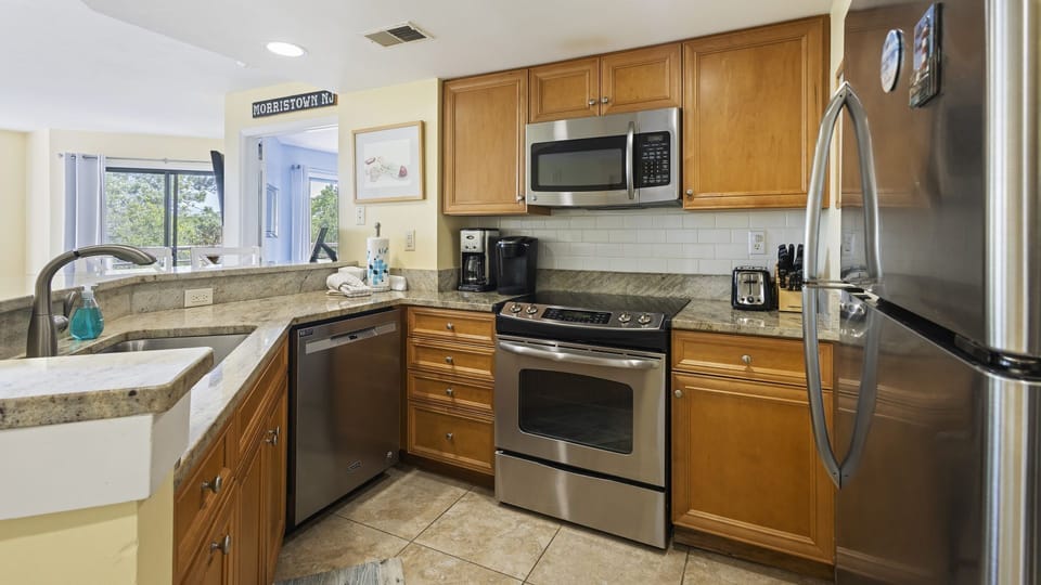 Open Kitchen to oversee all