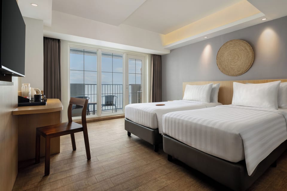 Deluxe Room | Premium bedding, minibar, in-room safe, desk