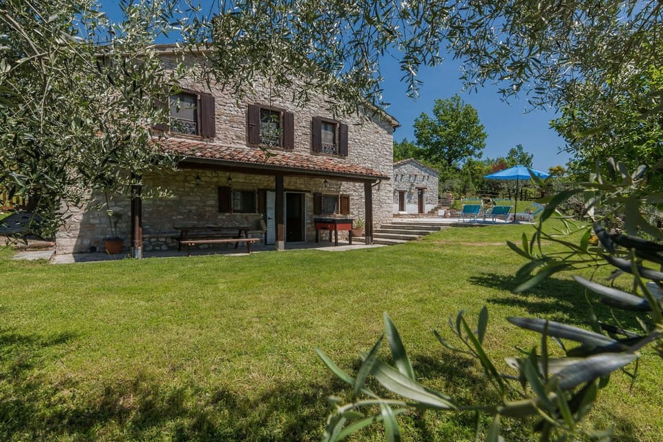 Villa Colombaia 10 (8306)