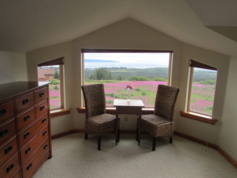 Sitting area off master bedroom.