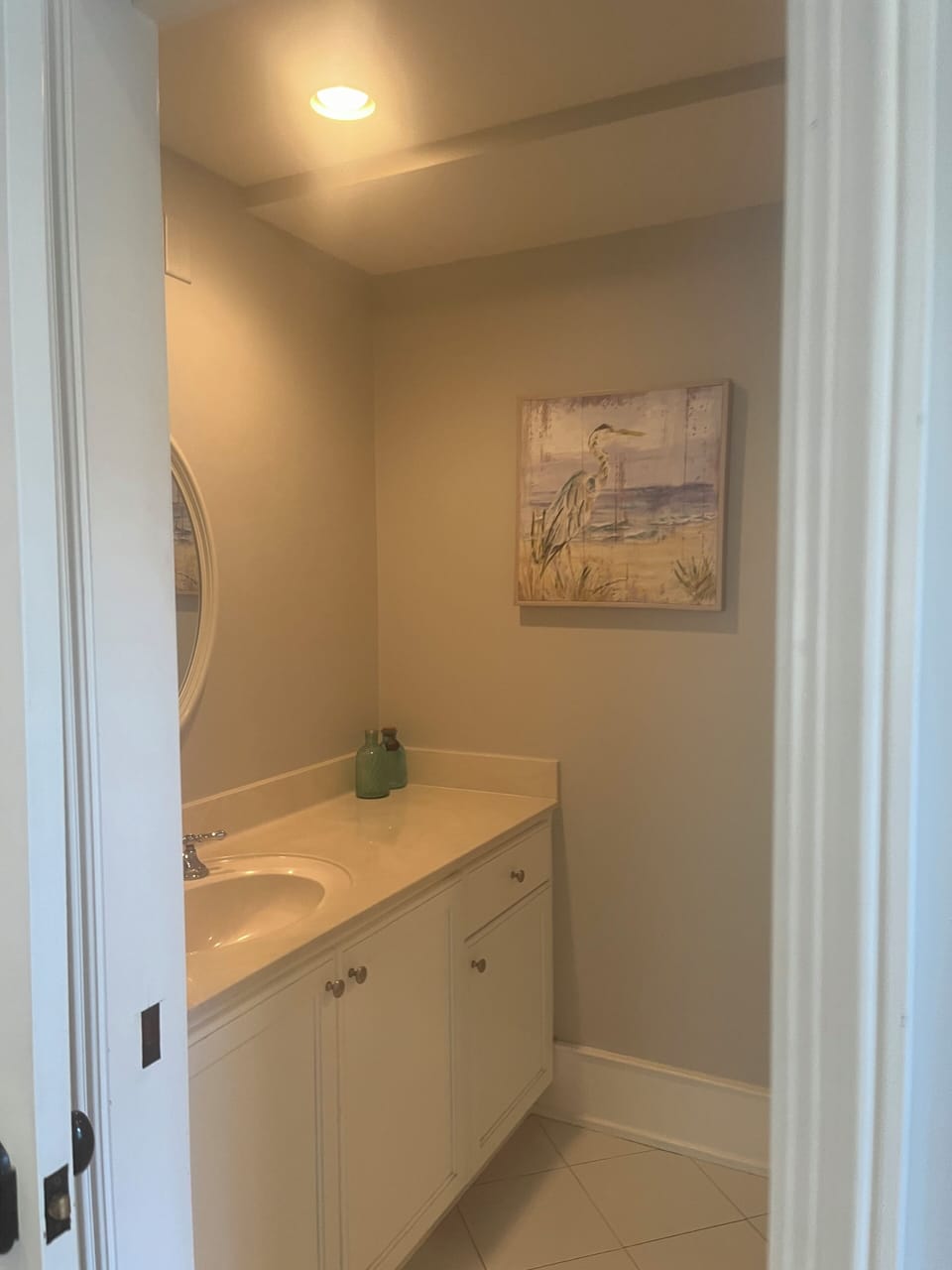 Bath off queen en suite