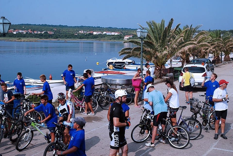 Nice apartment with sea view, garden and terrace, free Wi-Fi Apartment in Zadar County