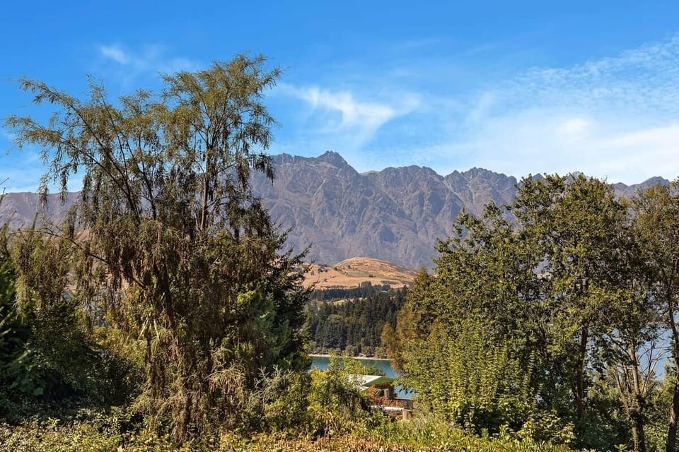 Stunning Remarkables mountain range near Walk to Town 41A Alpine Chalet Queenstown