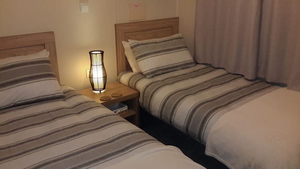 Twin bedroom
