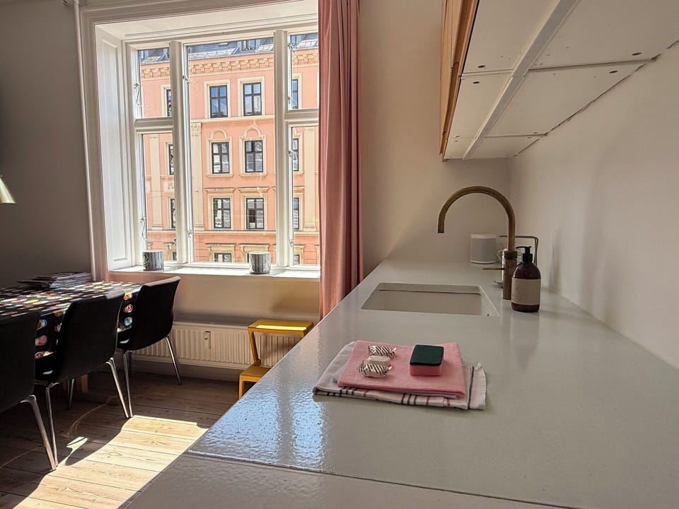 Dining Room, Kitchen