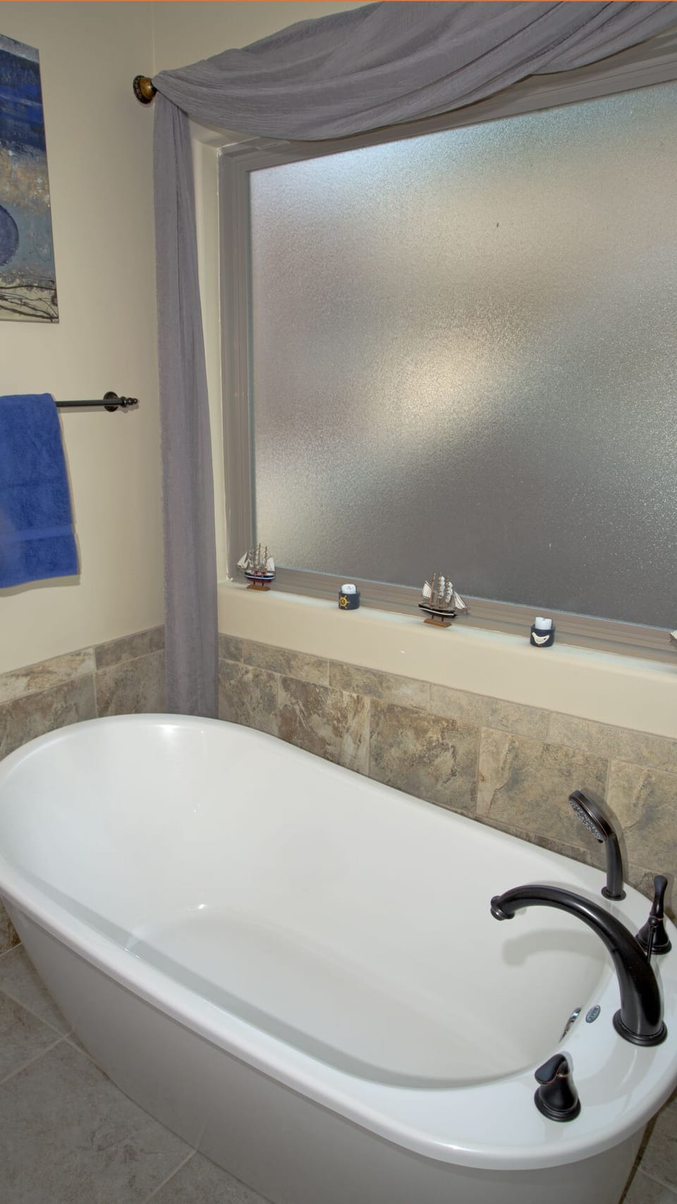 Main Floor-Master bath free standing tub