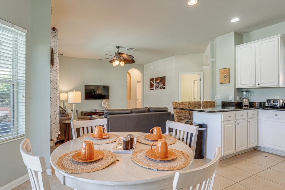 Kitchen Dining Area | 1st Floor
