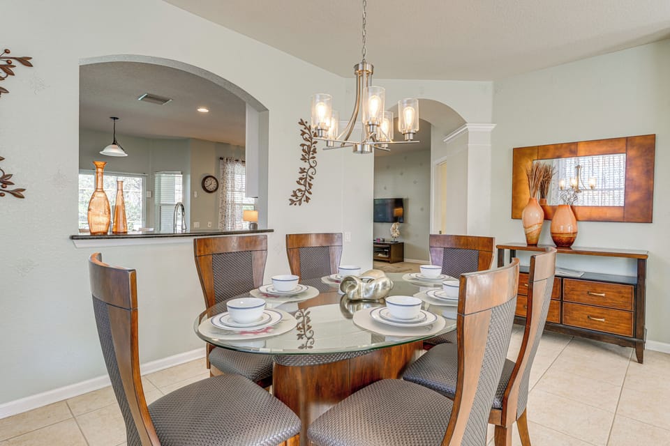 Dining Area | 1st Floor