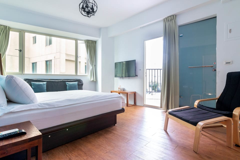 Double Room, Balcony | Free WiFi, bed sheets