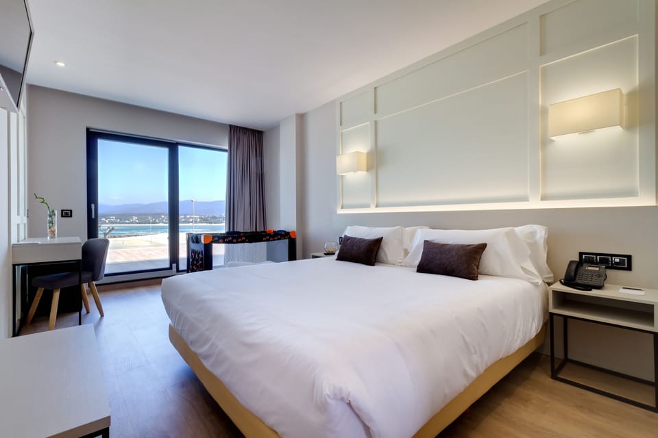 Double or Twin Room, Terrace | Premium bedding, down comforters, minibar, in-room safe
