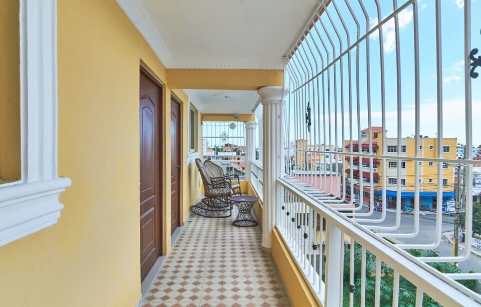 balcony