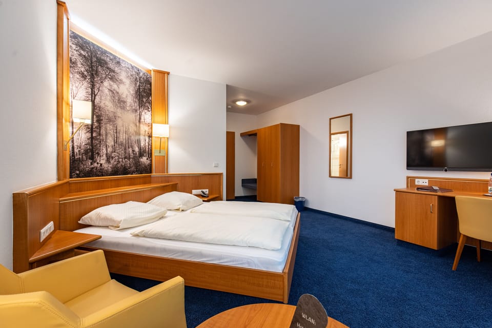 Business Double Room | Hypo-allergenic bedding, desk, laptop workspace, blackout drapes