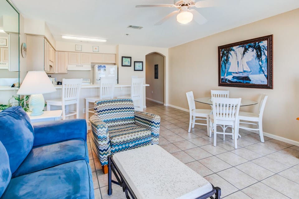 Open concept floor plan - Plenty of room