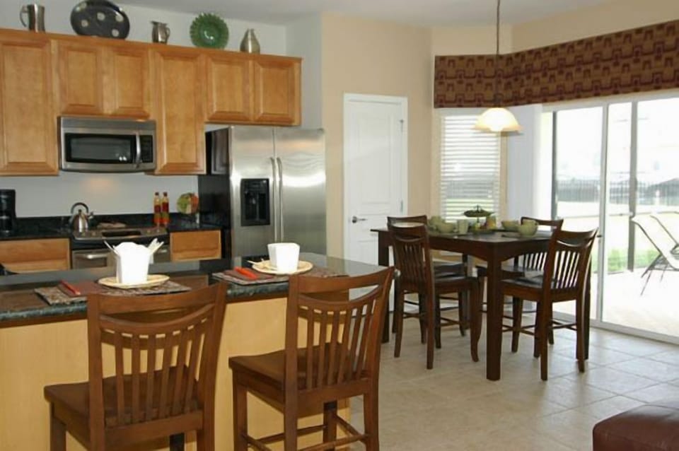 Kitchen & Nook