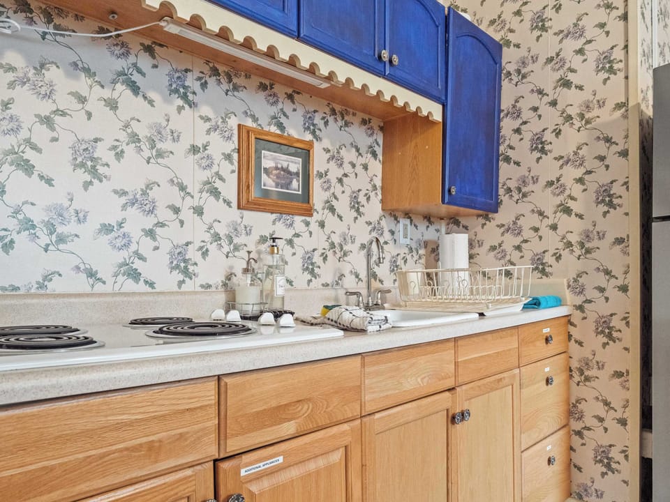 【Lockoff Kitchenette】Coffee and snacks without crossing the house