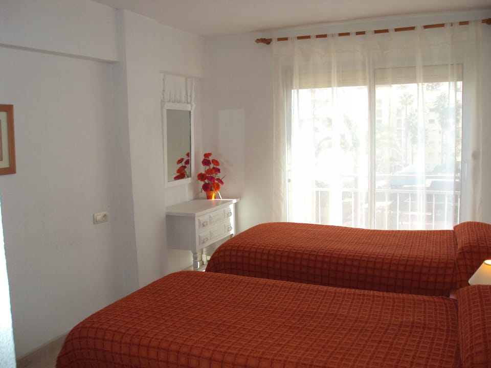 2nd Bedroom