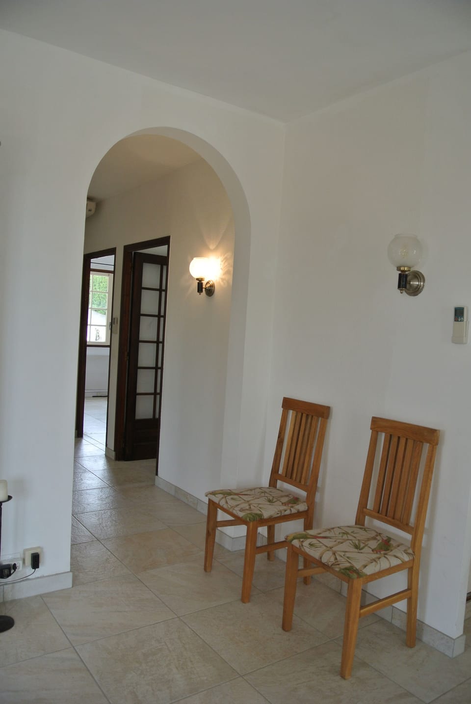 Hall leading to the  bedrooms