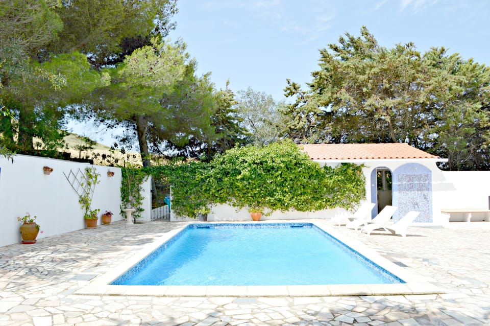 Pool Area, Toilet and Outside Shower