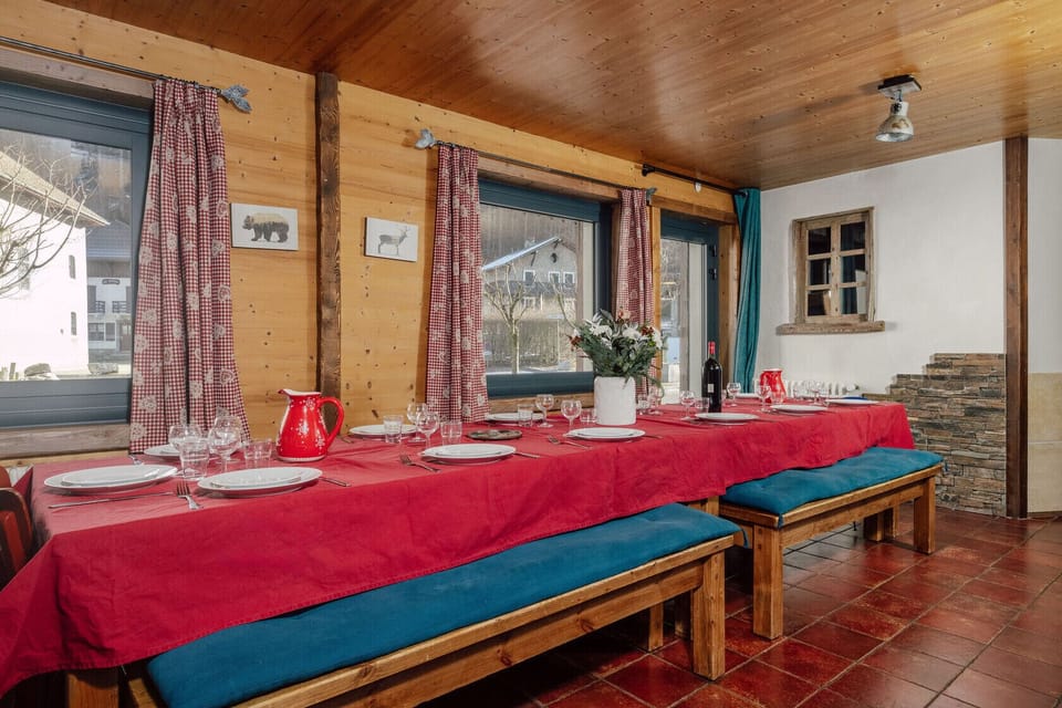 The Chalet Ride & Breakfast has a large dining room for meals with family and friends during your stay in Haute-Savoie.