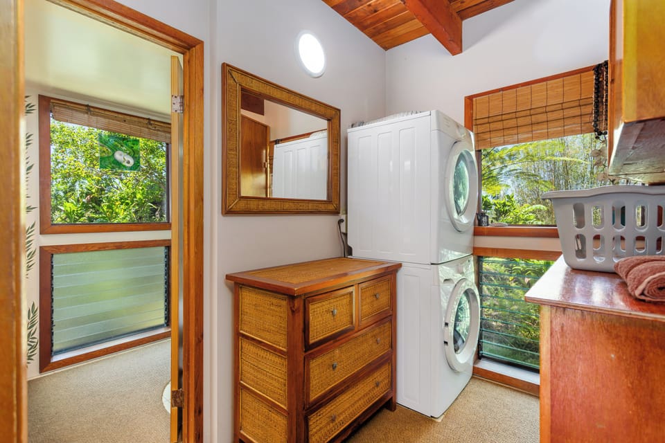 Laundry area mid level