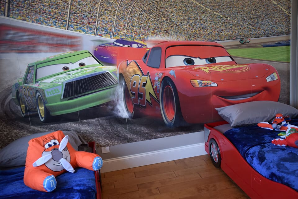 Racer's Room (2 twins)