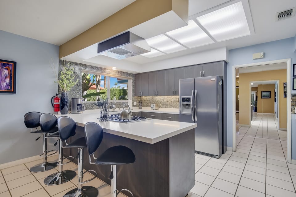 View of kitchen and bar
