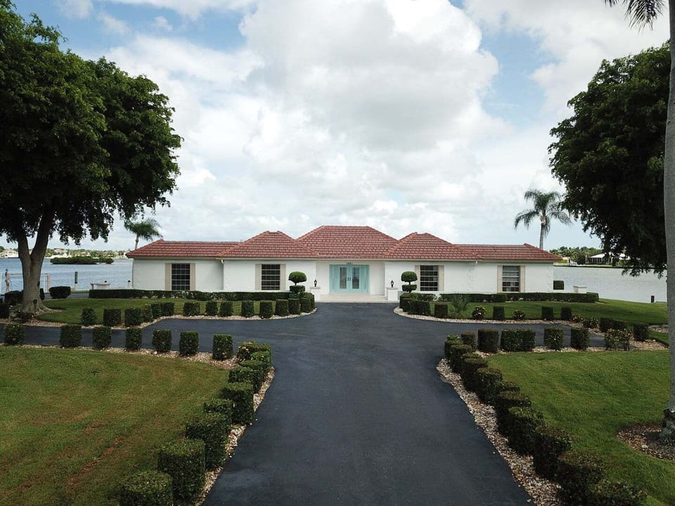 Vintage Estates Home
