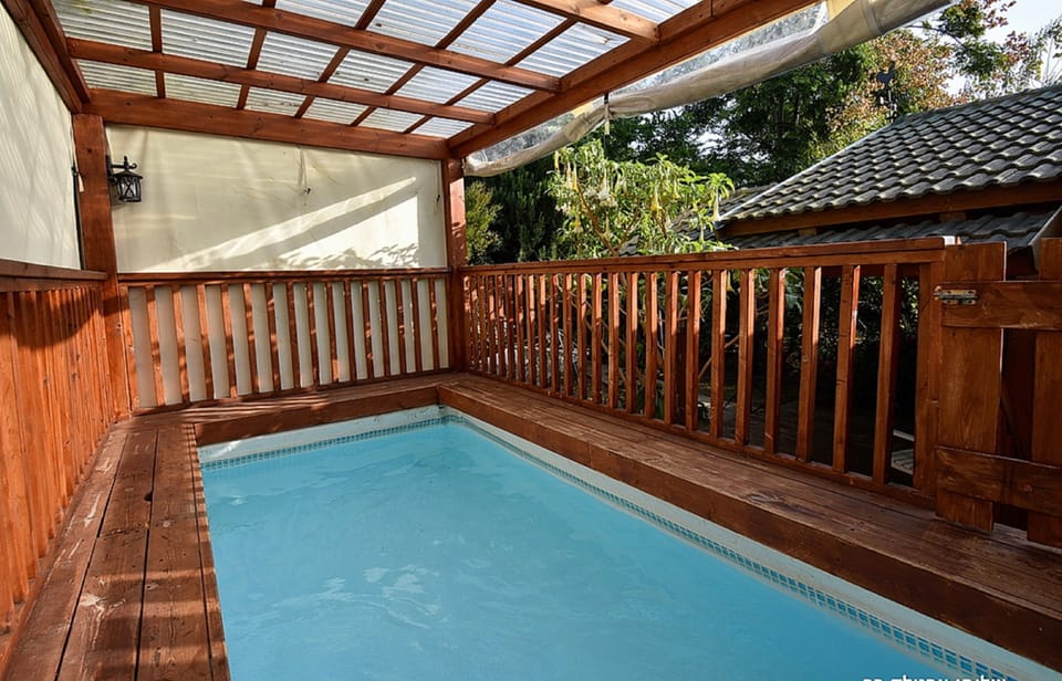 Private pool