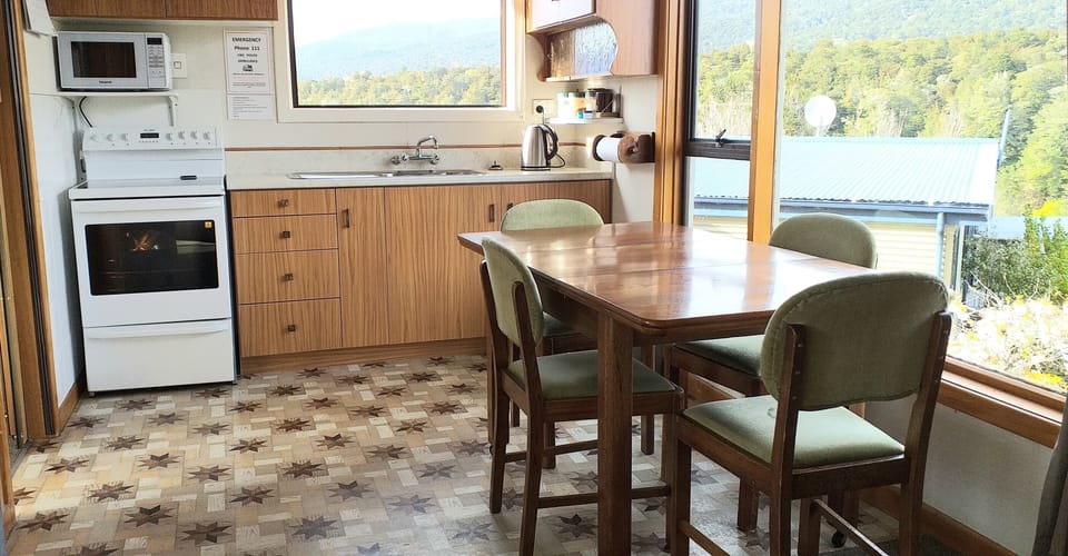 Kitchen/dining