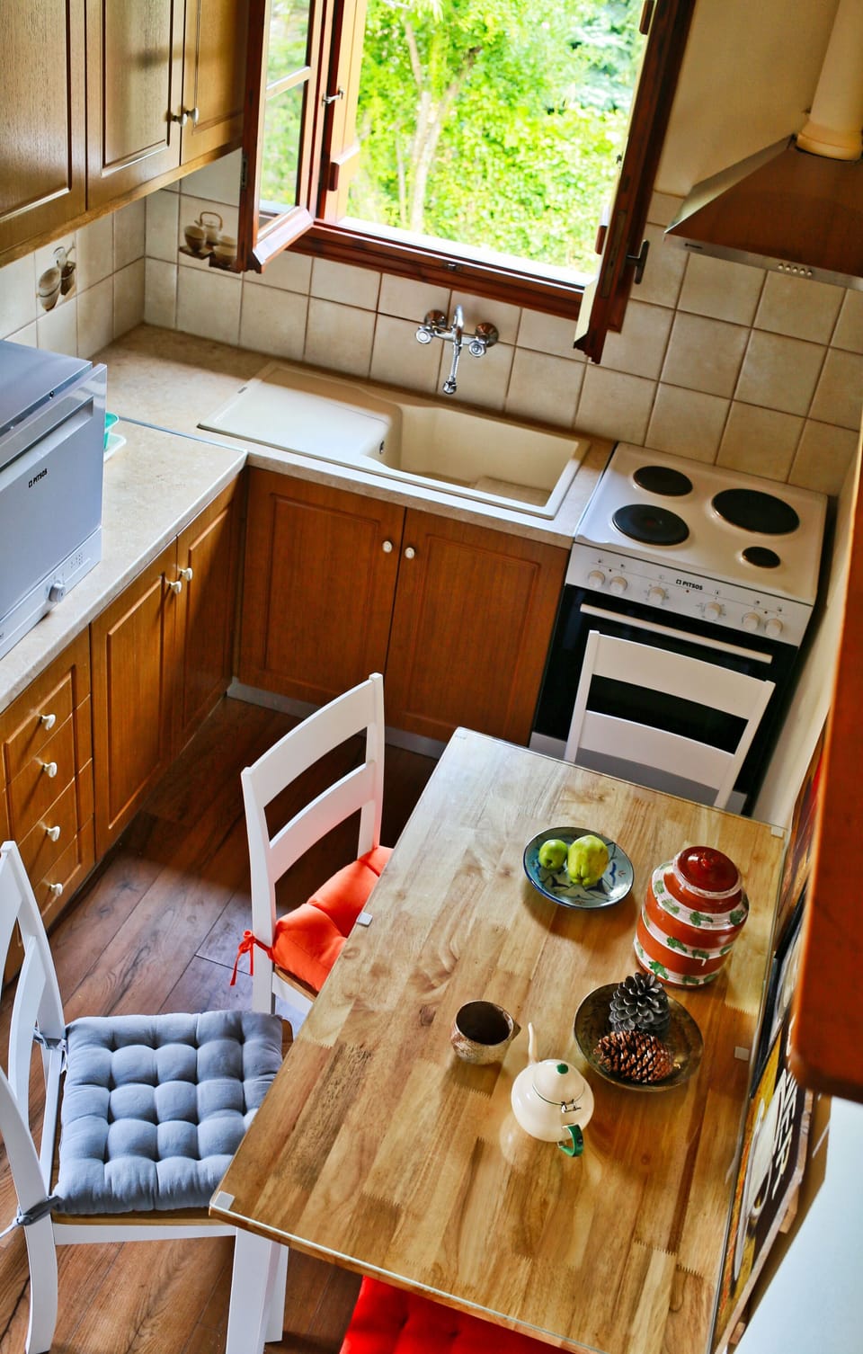 fully equipped kitchen, pantry with all sorts of cooking essentials