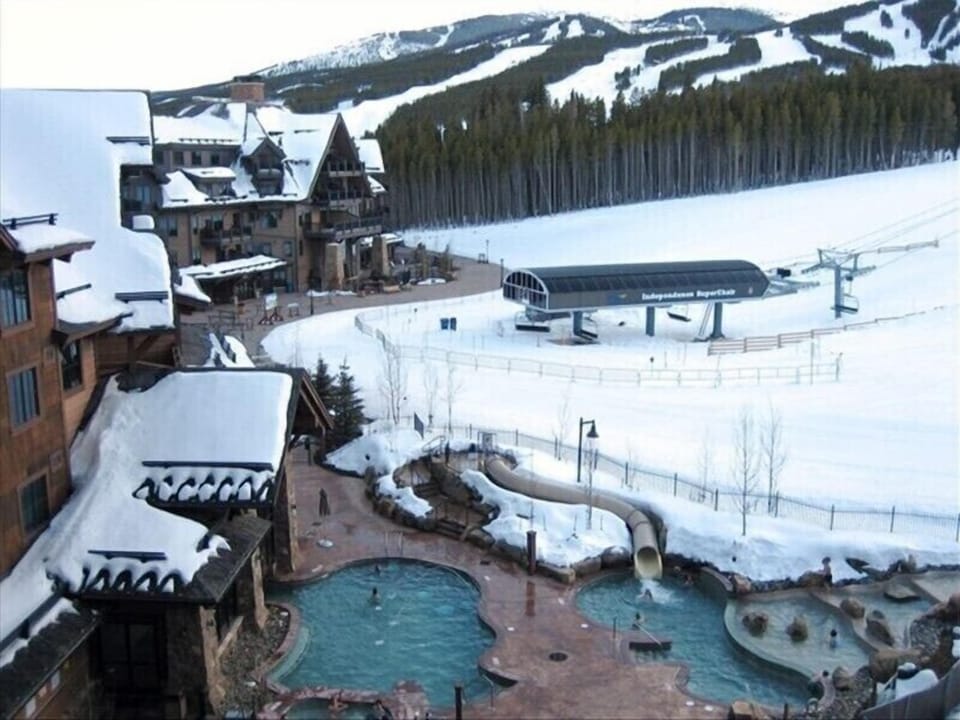 Hot Tubs and Lift View