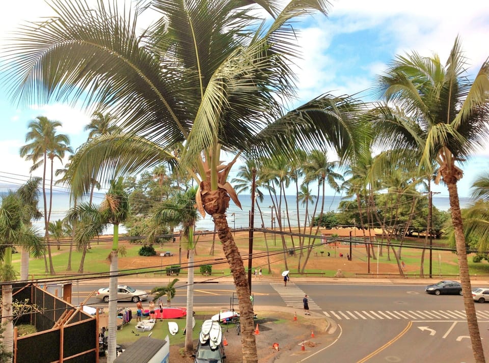 Wide angle view from lanai, grab your board and hit the waves