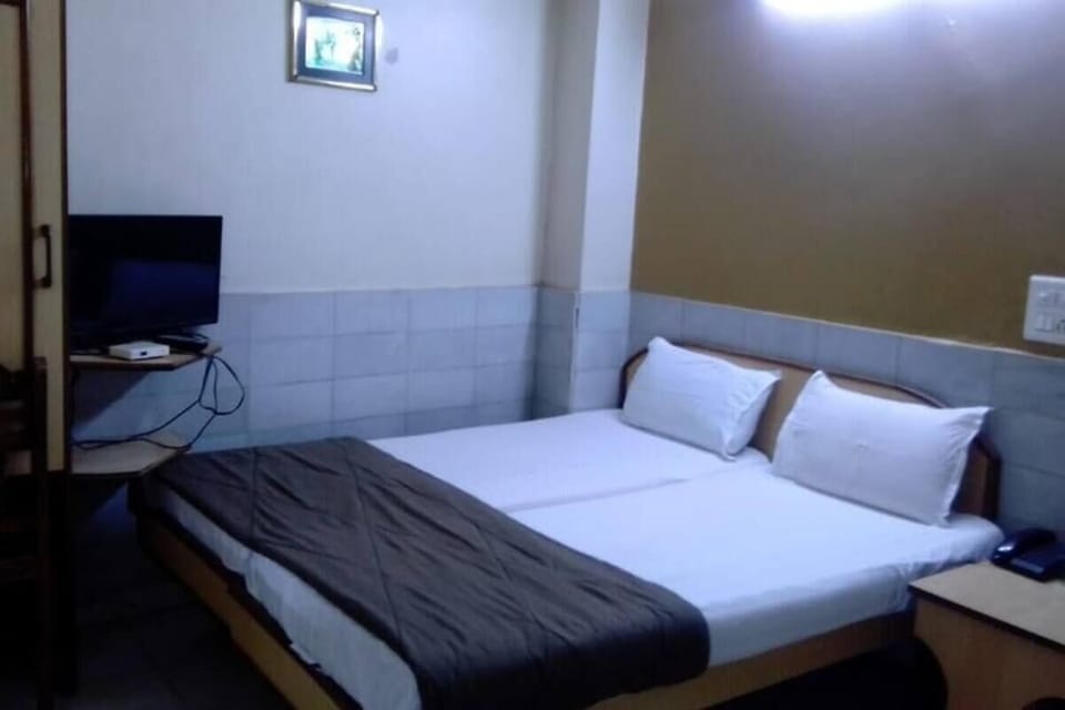 Basic Single Room
