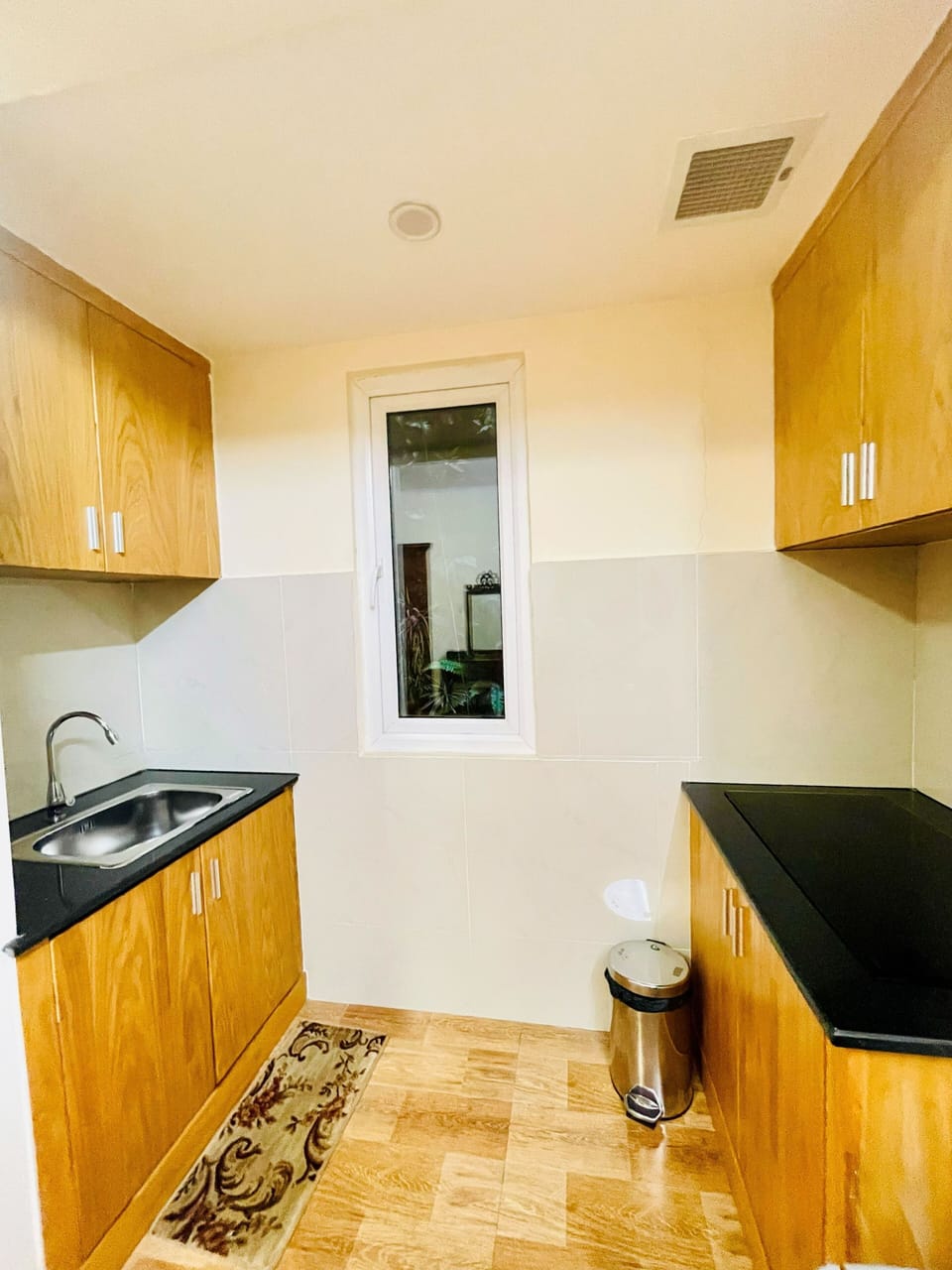 Family Apartment, Non Smoking, Kitchenette | Private kitchen | Fridge