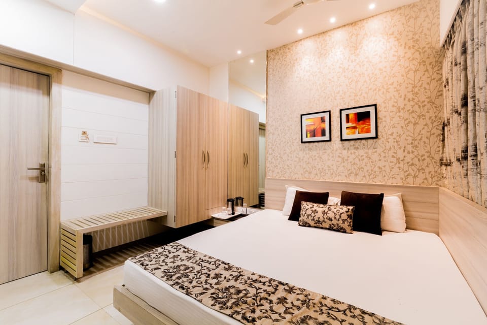 Comfort Room | Soundproofing, WiFi (free), bed sheets
