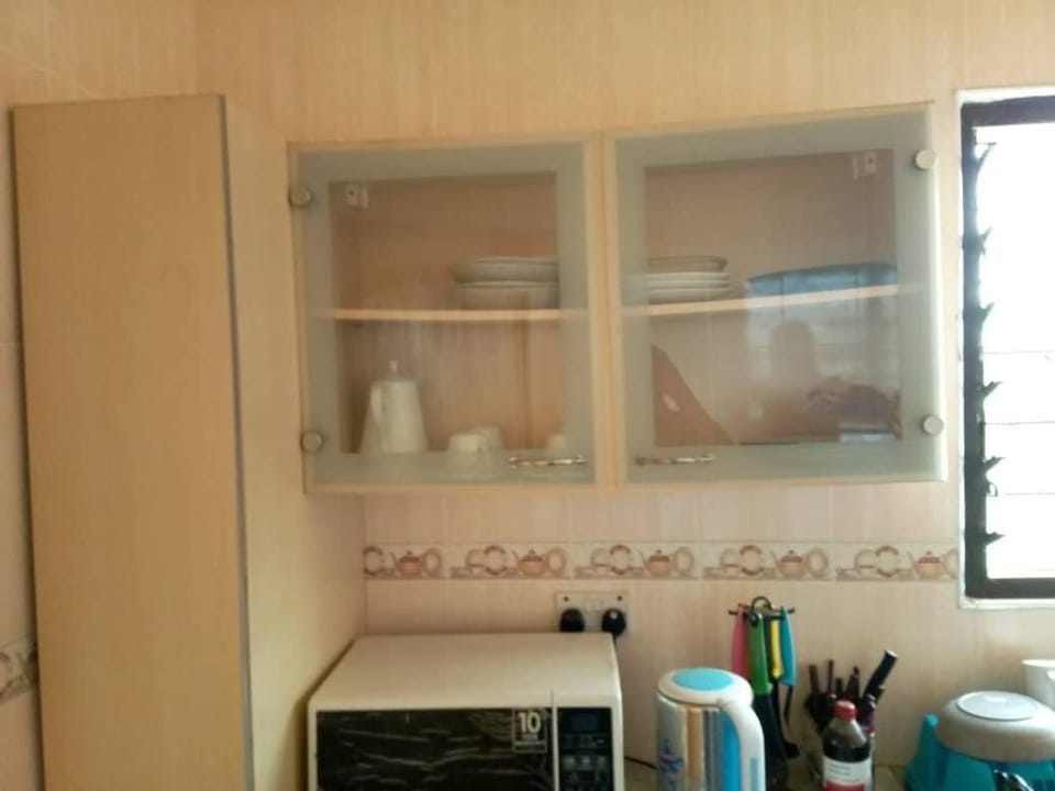 Comfort Apartment, Courtyard View | Private kitchen | Full-size fridge, microwave, oven, stovetop
