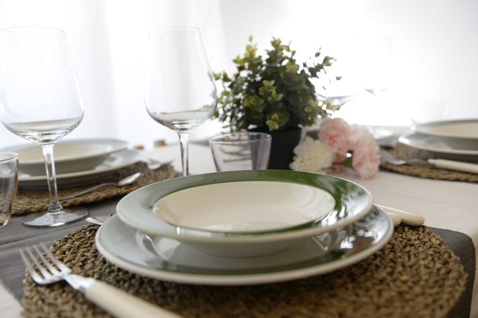 Apartment, 1 Bedroom | In-room dining