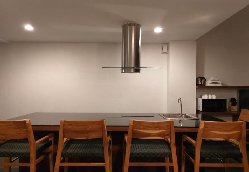 Comfort Villa | In-room dining
