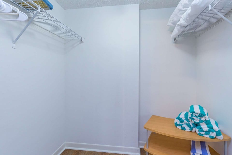 Large Master Bedroom Closet