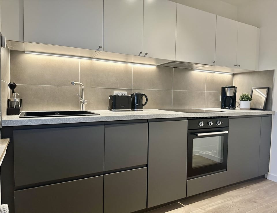 Signature Apartment, Private Bathroom | Private kitchen