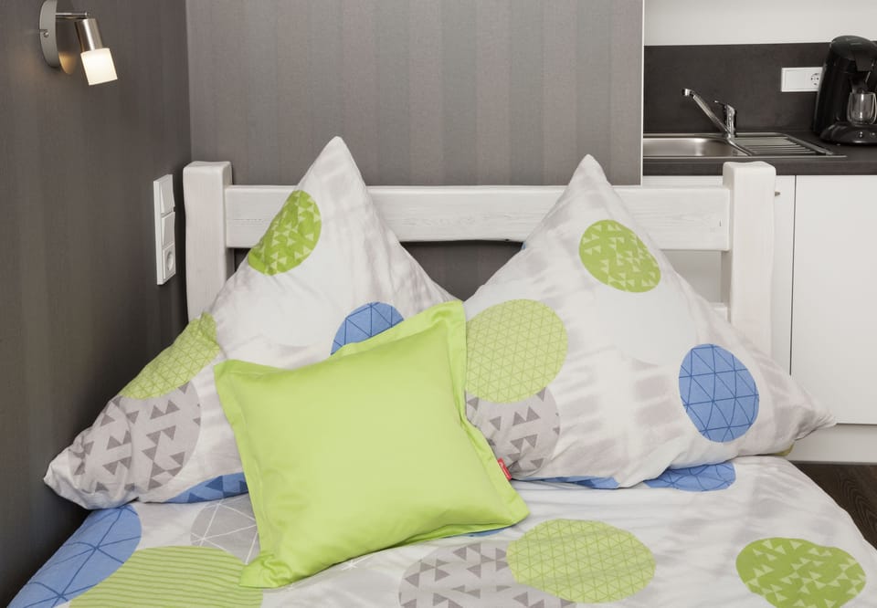 Comfort Single Apartment | Egyptian cotton sheets, premium bedding, down comforters, pillowtop beds