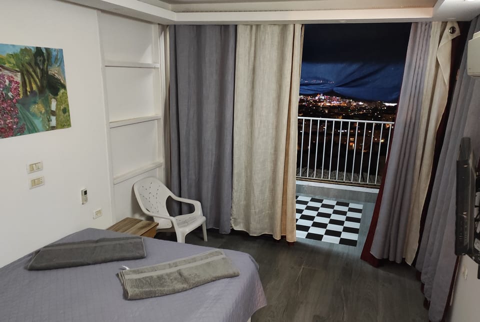 Exclusive Apartment, Bay View | City view