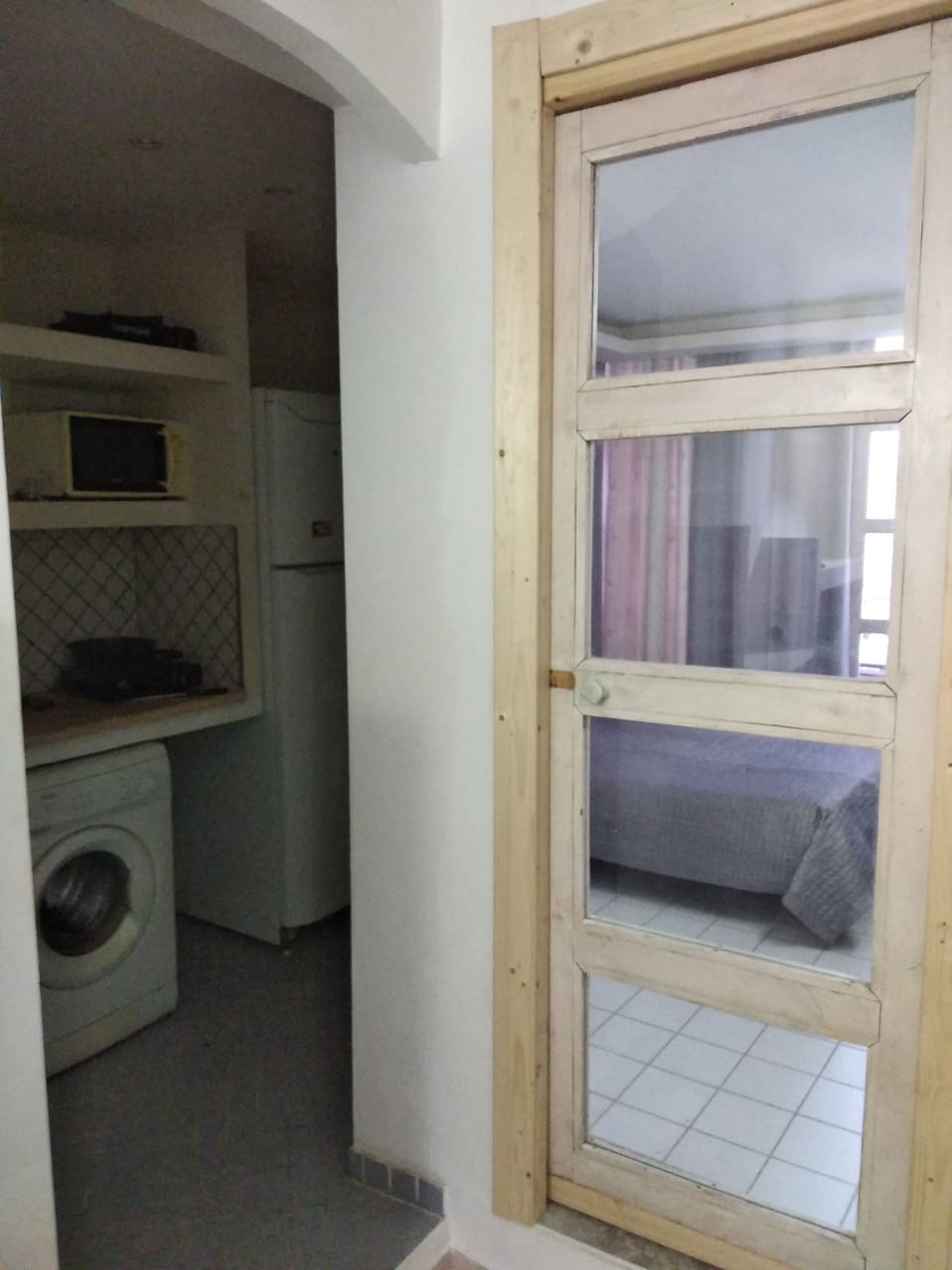 Exclusive Apartment, Bay View | Private kitchen | Fridge, microwave, stovetop, coffee/tea maker