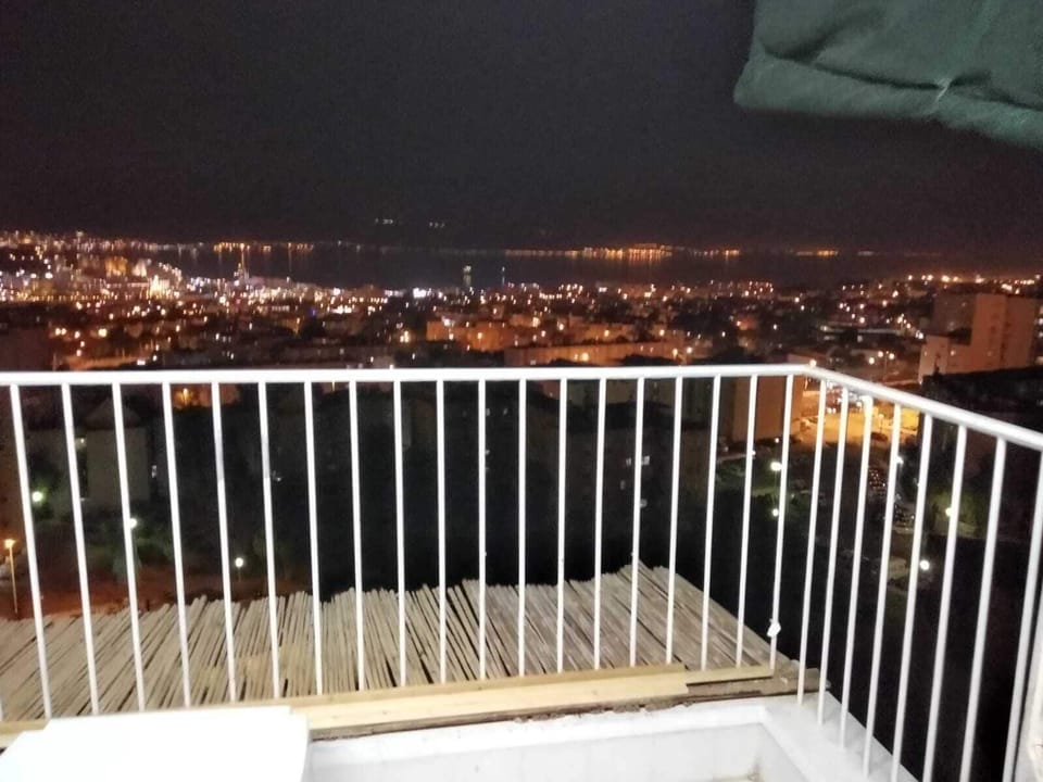 Exclusive Apartment, Bay View | City view