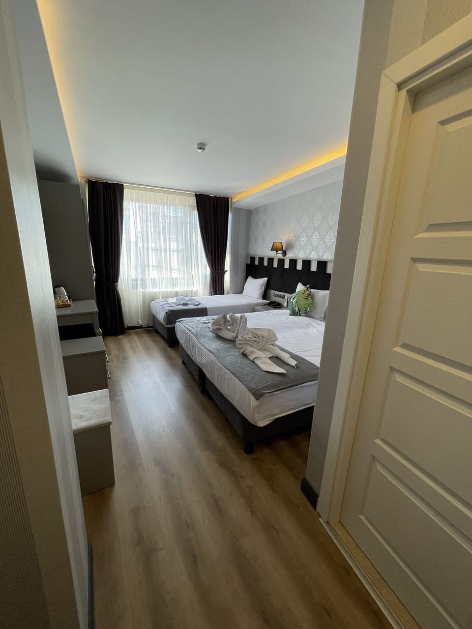 Premium bedding, minibar, in-room safe, desk