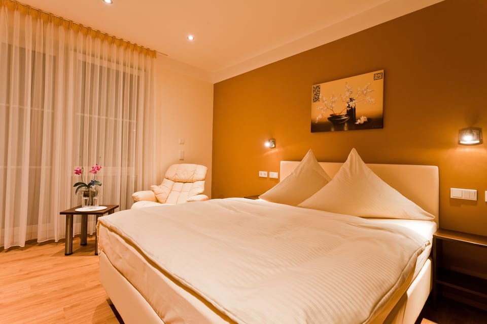 Deluxe Double Room | Minibar, in-room safe, desk, soundproofing